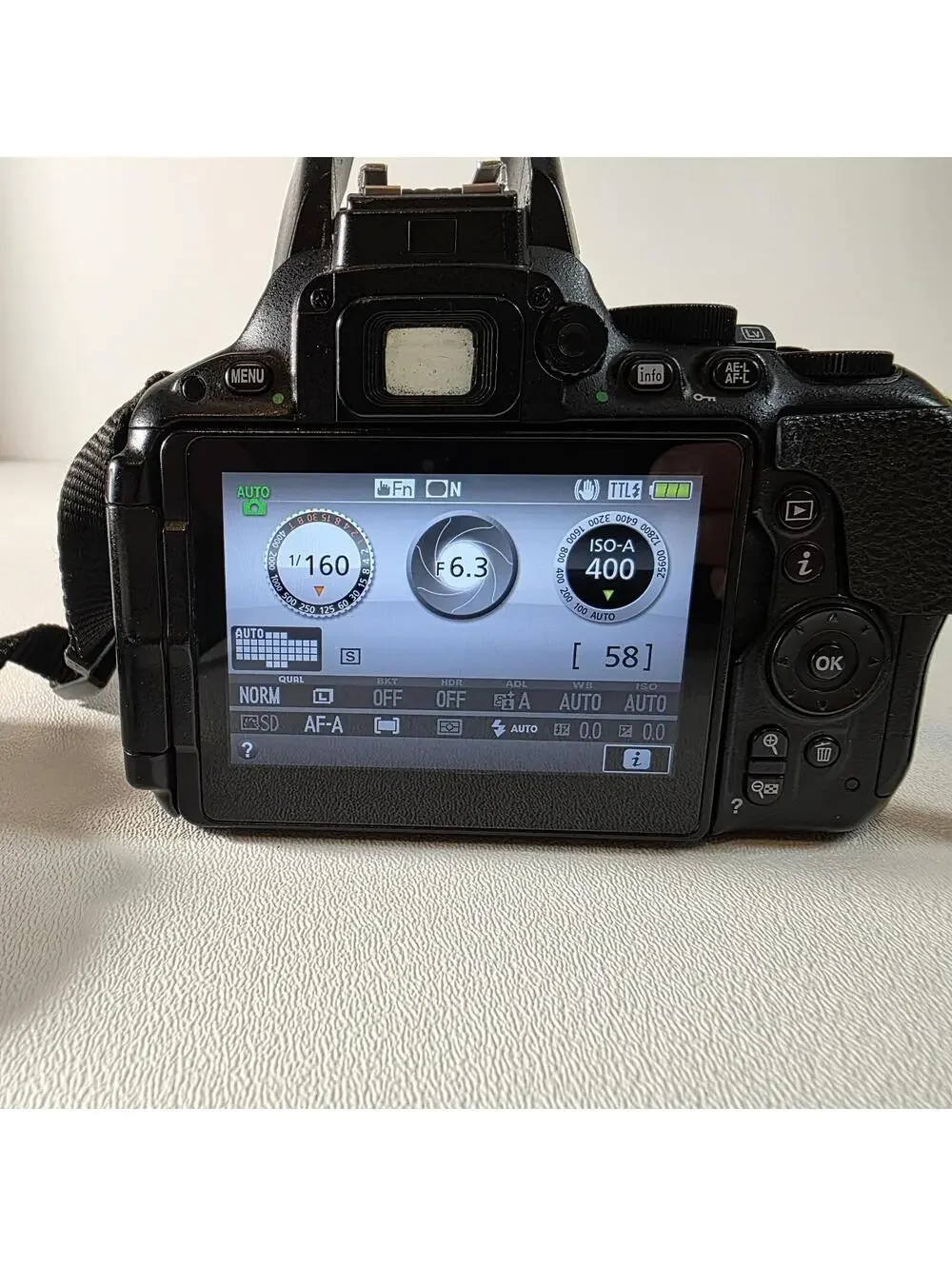 Nikon D D5500 DSLR comes With Lens 18-55mm 3.5-5.6 G VR Aspherical